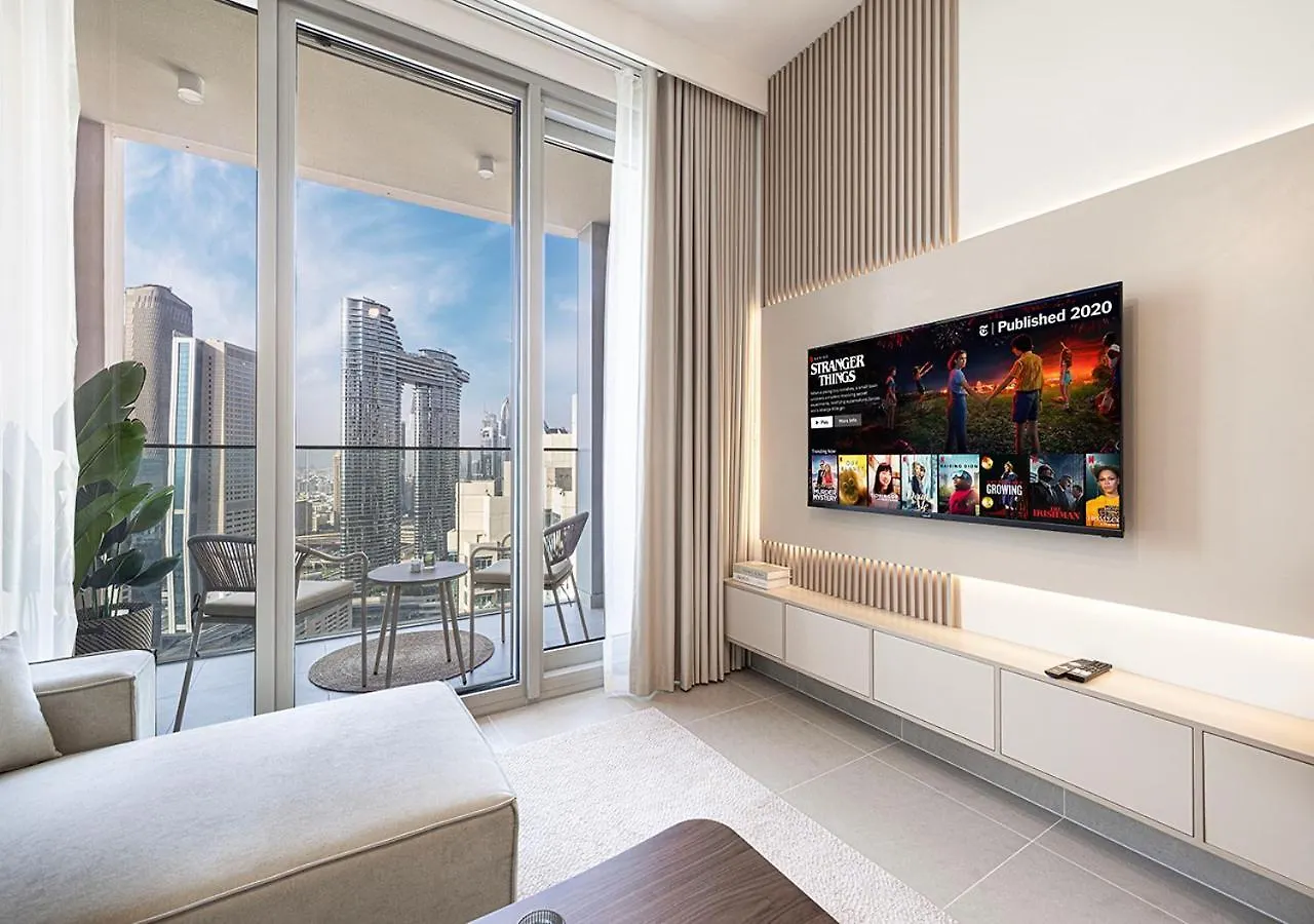 Kinfolk Homes - 5-Star Family Stay, 8 Minutes Walk To Dubai Mall & Burj Khalifa Apartment