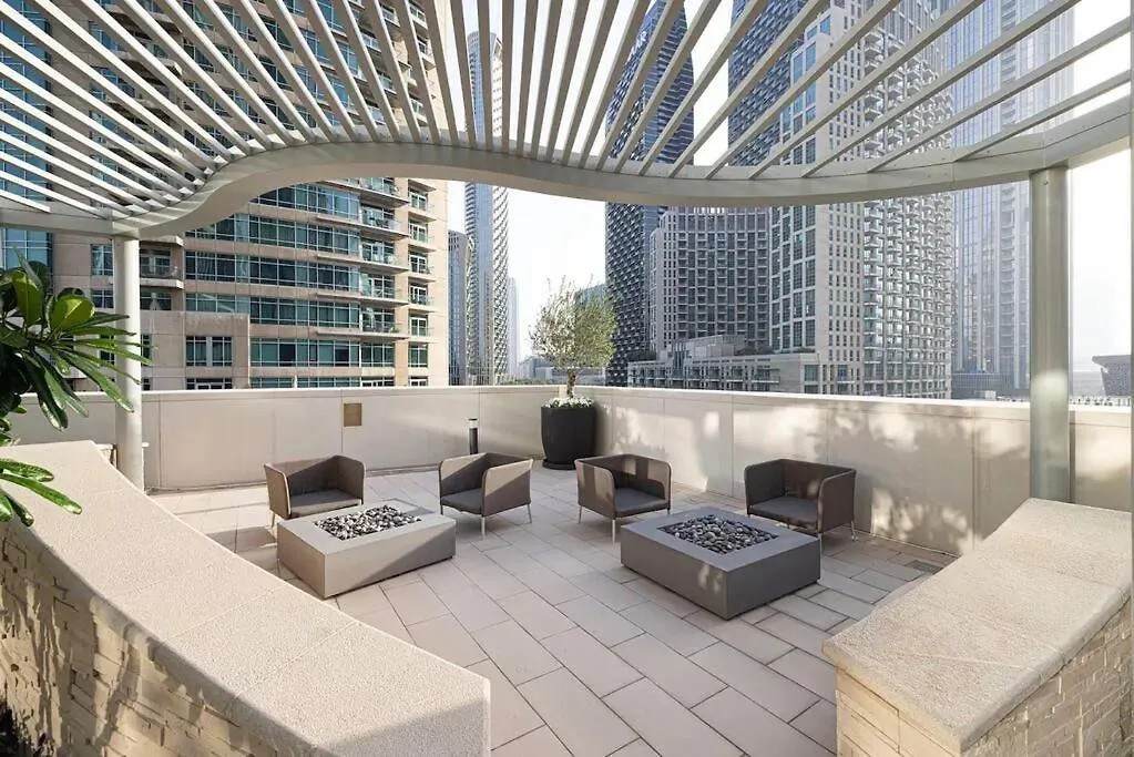 Kinfolk Homes - 5-Star Family Stay, 8 Minutes Walk To Dubai Mall & Burj Khalifa Apartment