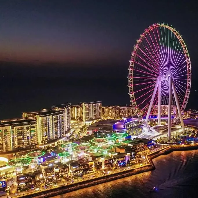 Kinfolk Homes - 5-Star Family Stay, 8 Minutes Walk To Dubai Mall & Burj Khalifa Apartment