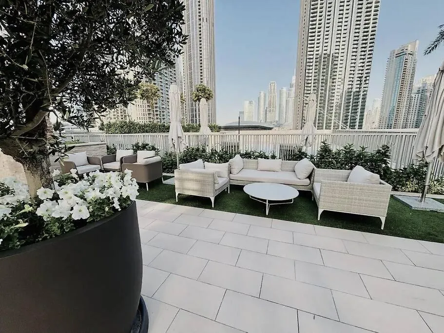 Kinfolk Homes - 5-Star Family Stay, 8 Minutes Walk To Dubai Mall & Burj Khalifa
