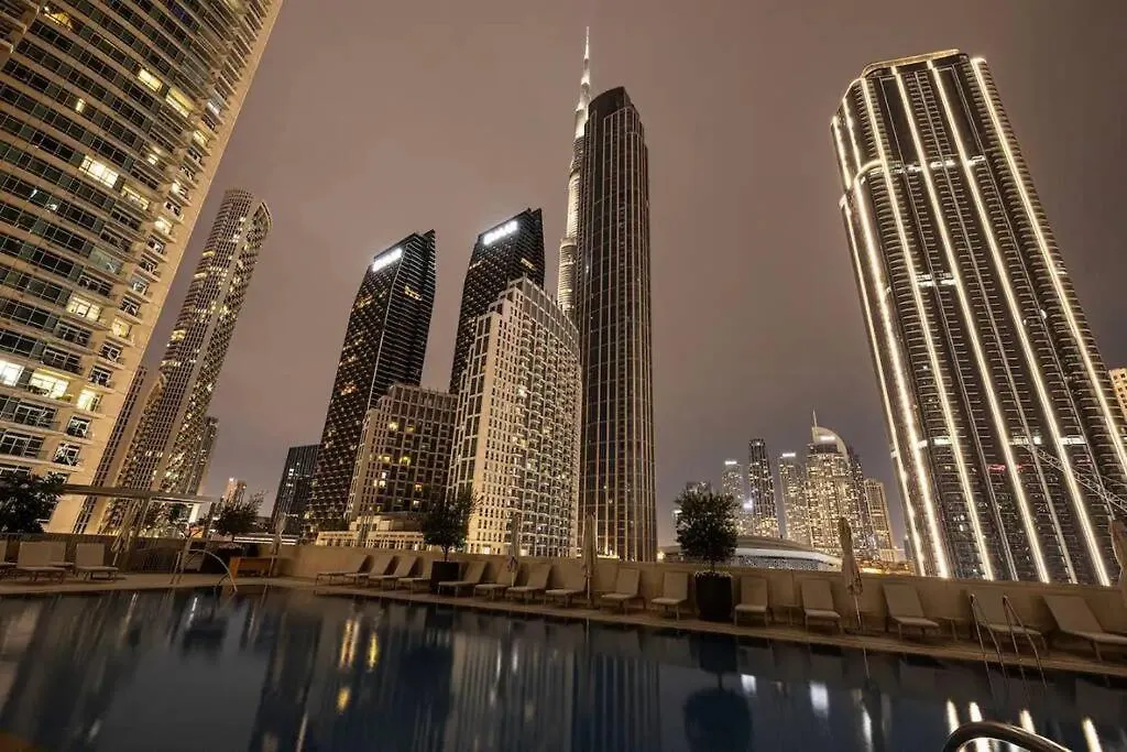 Kinfolk Homes - 5-Star Family Stay, 8 Minutes Walk To Dubai Mall & Burj Khalifa Apartment