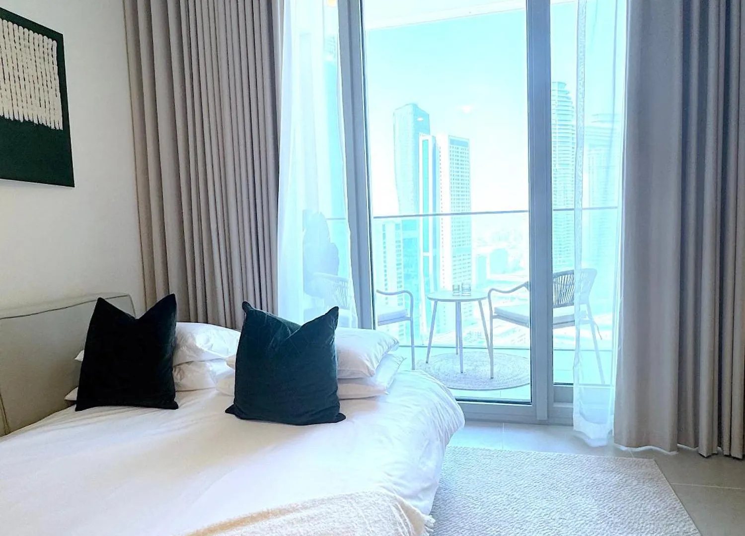 Apartment Kinfolk Homes - 5-Star Family Stay, 8 Minutes Walk To Dubai Mall & Burj Khalifa
