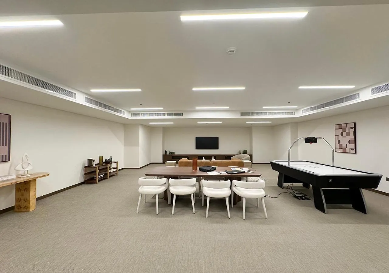 Kinfolk Homes - 5-Star Family Stay, 8 Minutes Walk To Dubai Mall & Burj Khalifa