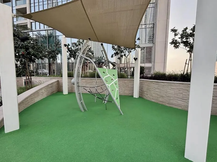 Kinfolk Homes - 5-Star Family Stay, 8 Minutes Walk To Dubai Mall & Burj Khalifa Apartment